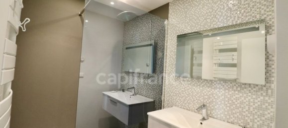 2 chambres Appartement à Orléans, France No. 76594 7