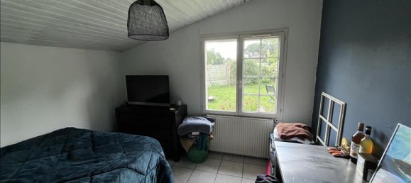 2 bedrooms House in Saint-Medard-en-Jalles, France No. 343030 4