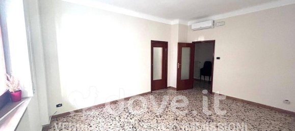 Квартира с 2 спальнями в Таранто, Италия № 340185 11