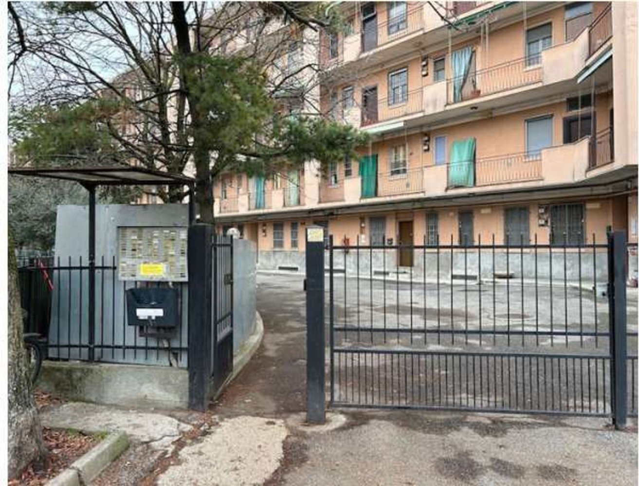 3 rooms Apartment in Locate di Triulzi, Italy No. 7252