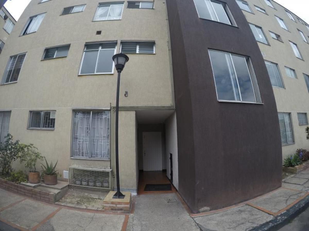 Дом с 3 спальнями в Богота, Колумбия № 9785