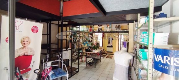 75m² Commercial property in Umbertide, Italy No. 328100 6