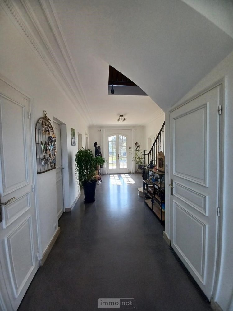 5 bedrooms Villa in Joue-les-Tours, France No. 344925