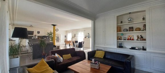 5 bedrooms Villa in Joue-les-Tours, France No. 344925 3