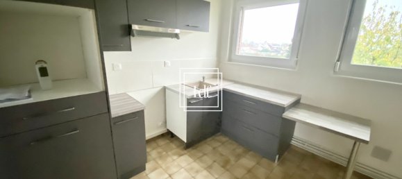 3 bedrooms Apartment in Lesquin, France No. 213193 6