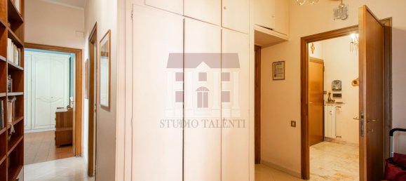 4غرفة شقة في Rome, Italy رقم 201941 14