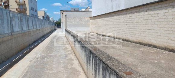 Gewerbliche Immobilie in Andria, Italy 120m², Nr. 272166 9