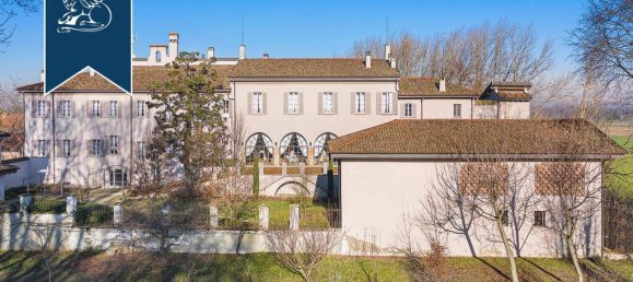 7 bedrooms Castles in Bertonico, Italy No. 56590 9