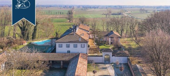 7 bedrooms Castles in Bertonico, Italy No. 56590 4