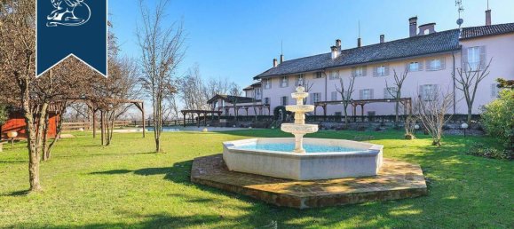 7 bedrooms Castles in Bertonico, Italy No. 56590 6