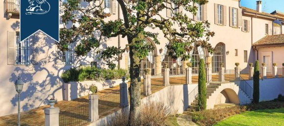 7 bedrooms Castles in Bertonico, Italy No. 56590 12