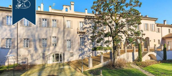 7 bedrooms Castles in Bertonico, Italy No. 56590 2