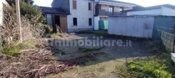 4 bedrooms Villa in Veronella, Italy No. 60849 5