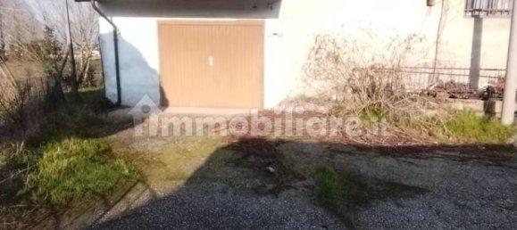 4 bedrooms Villa in Veronella, Italy No. 60849 6