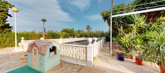 4 bedrooms House in Madrid, Spain No. 140540 3