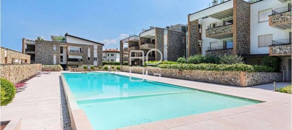 1 bedroom Apartment in Desenzano del Garda, Italy No. 324811 13