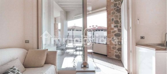 1 bedroom Apartment in Desenzano del Garda, Italy No. 324811 3