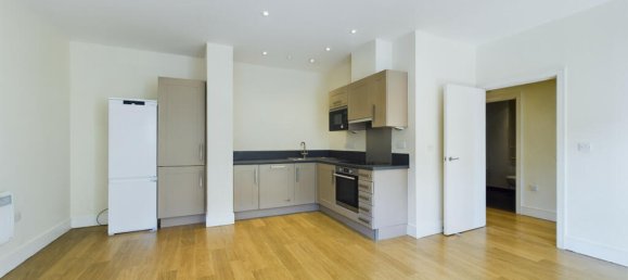1 bedroom Apartment in Beckenham, United Kingdom No. 923 8