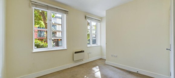 1 bedroom Apartment in Beckenham, United Kingdom No. 923 2
