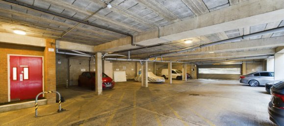 1 bedroom Apartment in Beckenham, United Kingdom No. 923 9