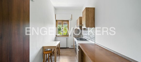 Квартира с 2 комнатами в Варесе, Италия № 315063 7