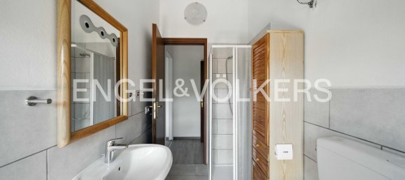 Квартира с 2 комнатами в Варесе, Италия № 315063 6