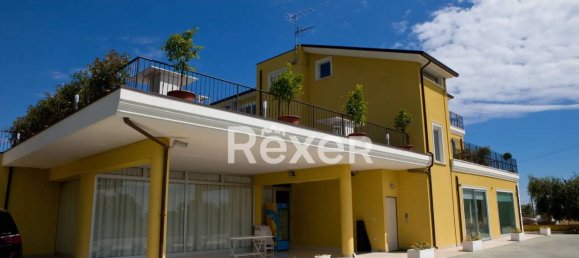 Casa T16 em Roseto degli Abruzzi, Italy N.º 322643 2