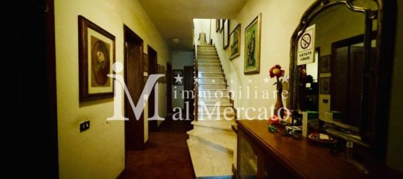 4 bedrooms Villa in Viareggio, Italy No. 374515 4
