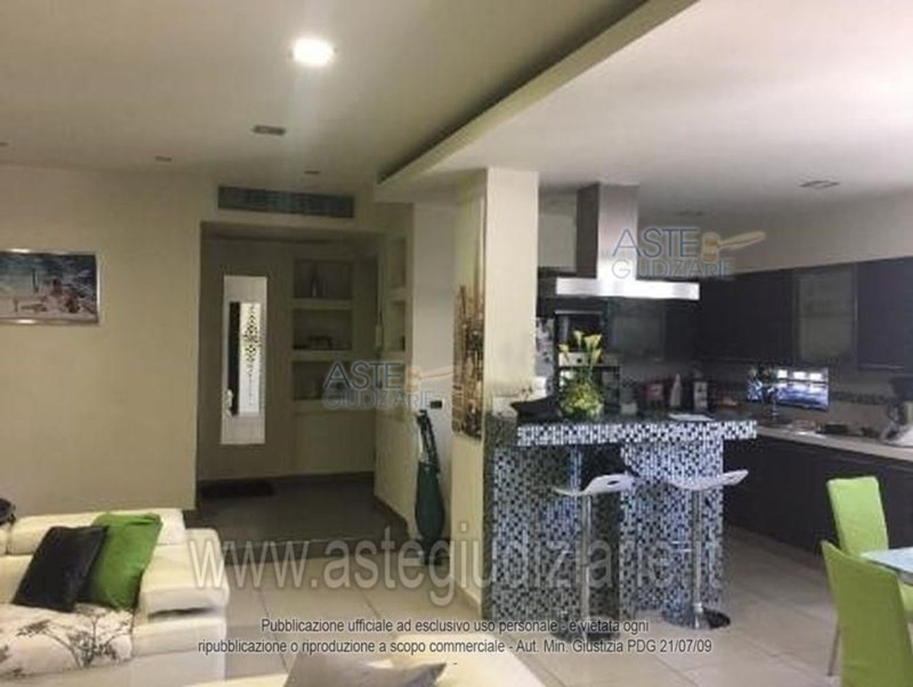 5 rooms Apartment in Monte di Procida, Italy No. 131045