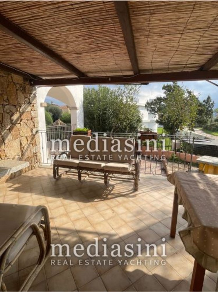 Casa de 4 habitaciónes en Olbia, Italy No. 24293