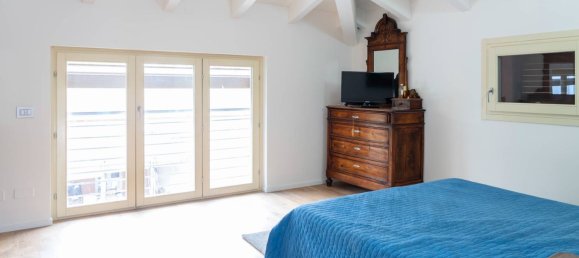 4غرفة بانتهاوس في Modena, Italy رقم 298840 10