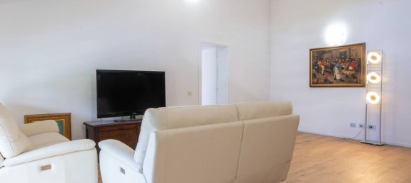 4غرفة بانتهاوس في Modena, Italy رقم 298840 4