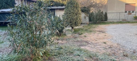 3 rooms House in Vanzaghello, Italy No. 2412 4