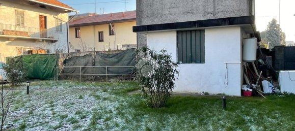 3 rooms House in Vanzaghello, Italy No. 2412 26
