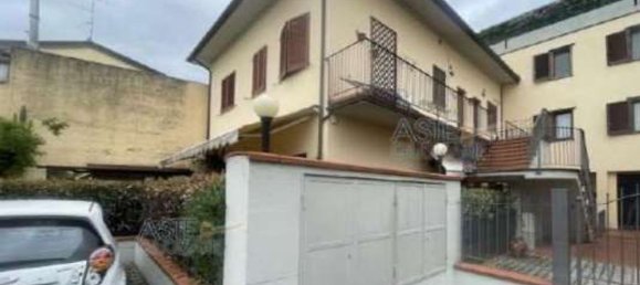 Apartamento de 3 habitaciónes en Pistoia, Italy No. 293323 4