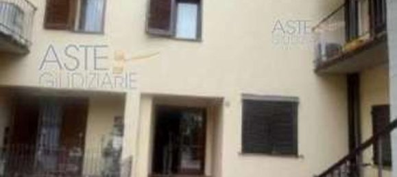 Apartamento de 3 habitaciónes en Pistoia, Italy No. 293323 5