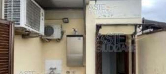 Apartamento de 3 habitaciónes en Pistoia, Italy No. 293323 14