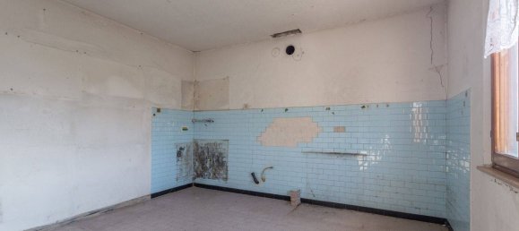 3 bedrooms Villa in Cesiomaggiore, Italy No. 271300 25