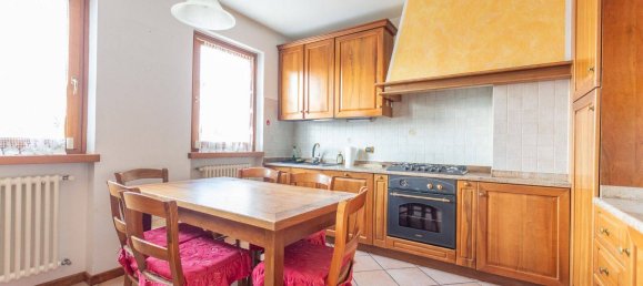 3 bedrooms Villa in Cesiomaggiore, Italy No. 271300 6