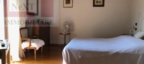 6 rooms House in Rignano sull'Arno, Italy No. 22003 3