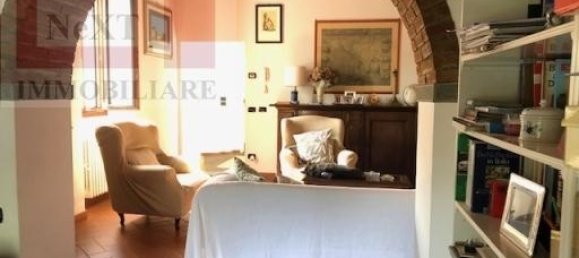 6 rooms House in Rignano sull'Arno, Italy No. 22003 13