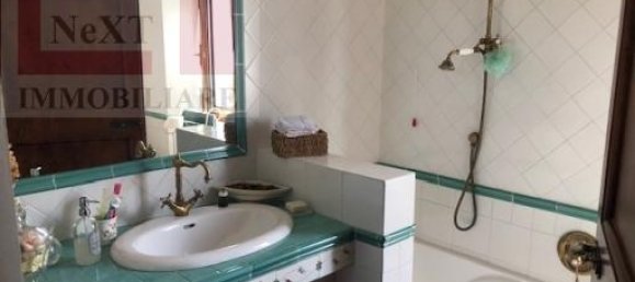 6 rooms House in Rignano sull'Arno, Italy No. 22003 8