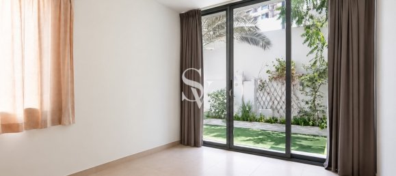 4 bedrooms Townhouse for sale in wasl gate, Dubai, UAE № 194361 9
