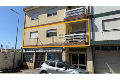 2 bedrooms Apartment in Porto, Portugal No. 247778