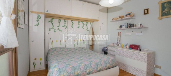 2 Schlafzimmer Wohnung in Modena, Italy, Nr. 89265 12