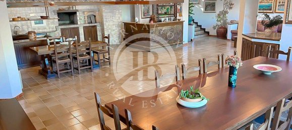 6 bedrooms Villa in Palau, Italy No. 19379 18