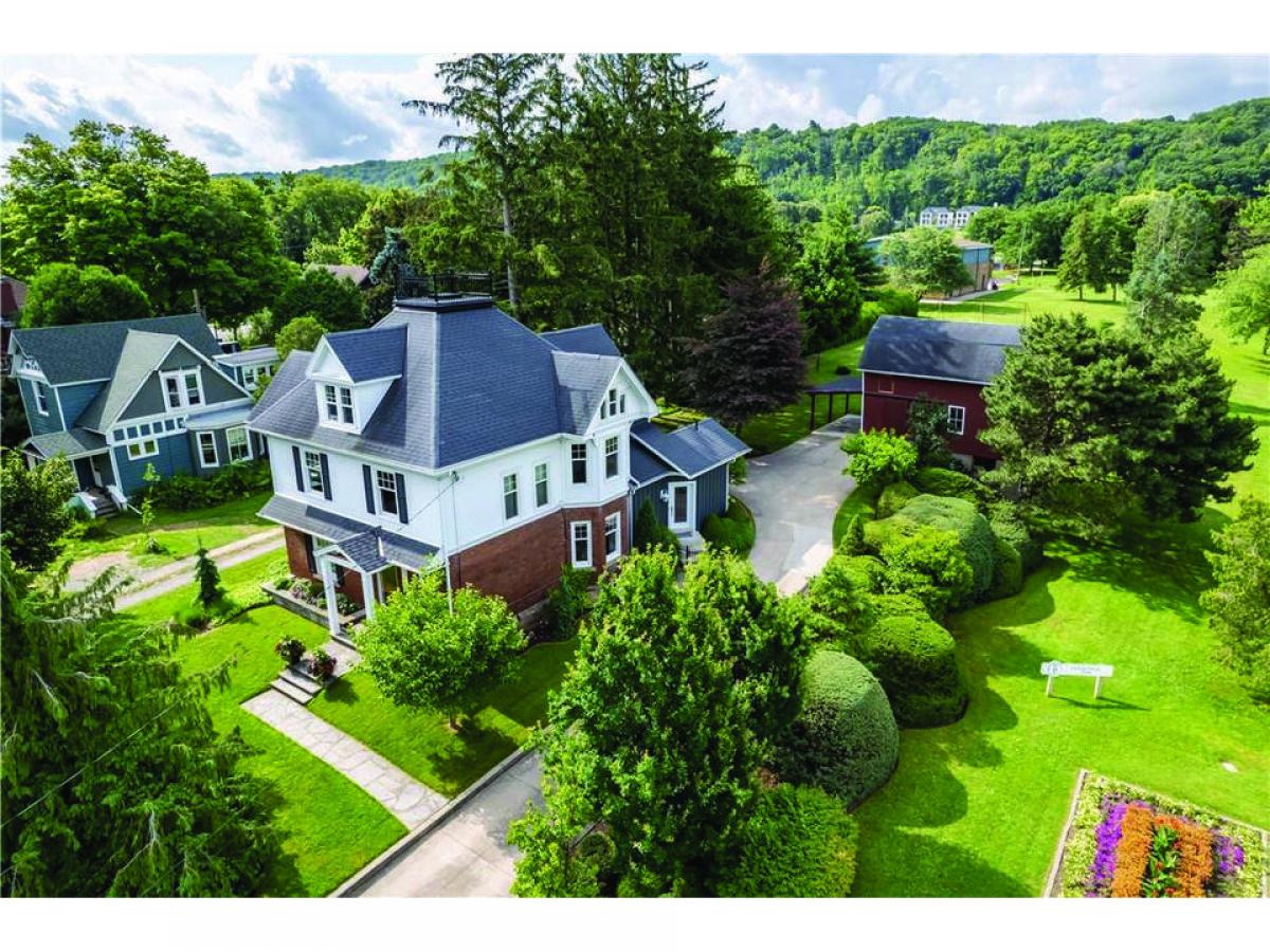 6 Schlafzimmer Haus in Grimsby, Canada, Nr. 564