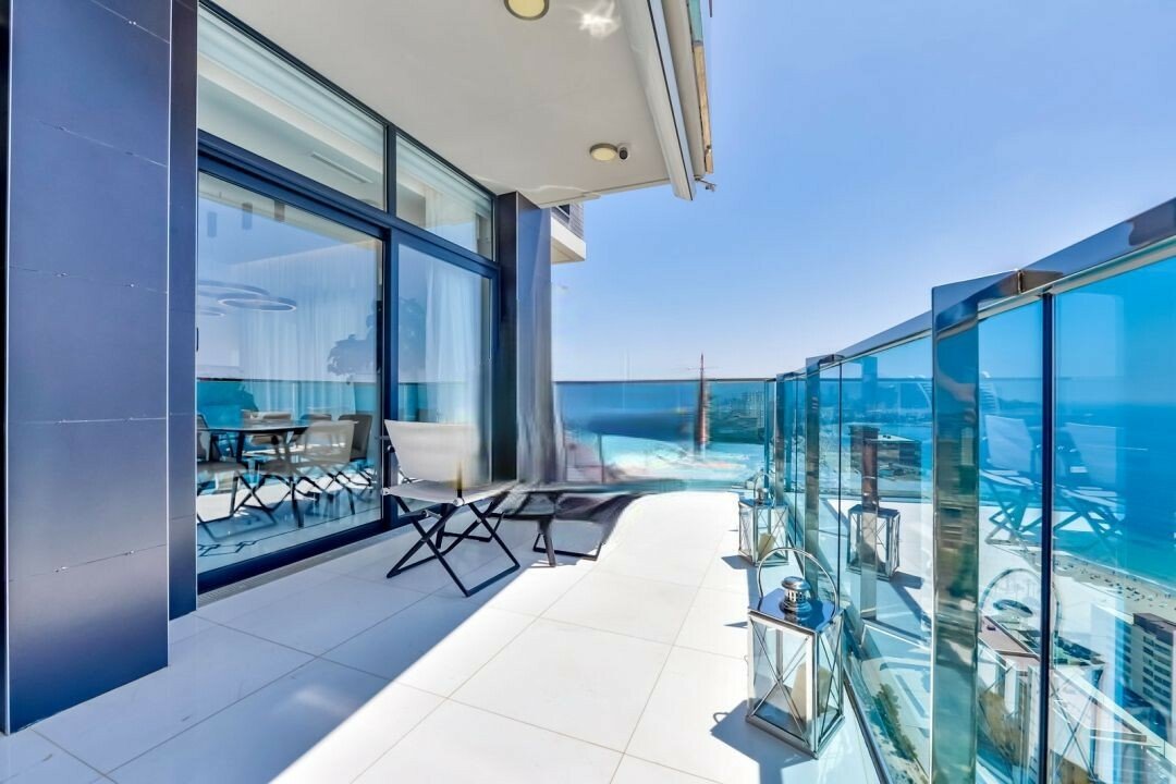 Квартира с 4 спальнями в Бенидорм, Испания № 284471