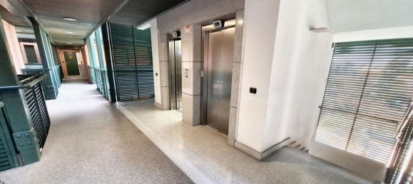 2 rooms Apartment in Monza, Italy No. 185221 4