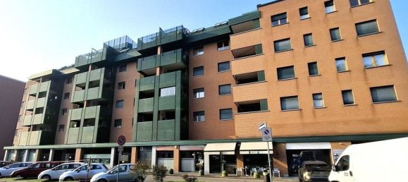 2 rooms Apartment in Monza, Italy No. 185221 7